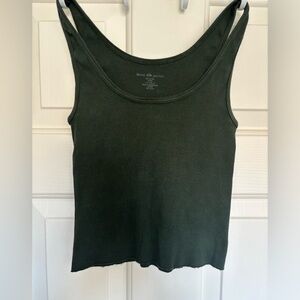 Brandy Melville dark green cut off tank